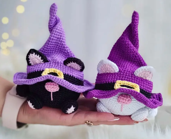 Personagem de Halloween: Gatinho de Bruxa