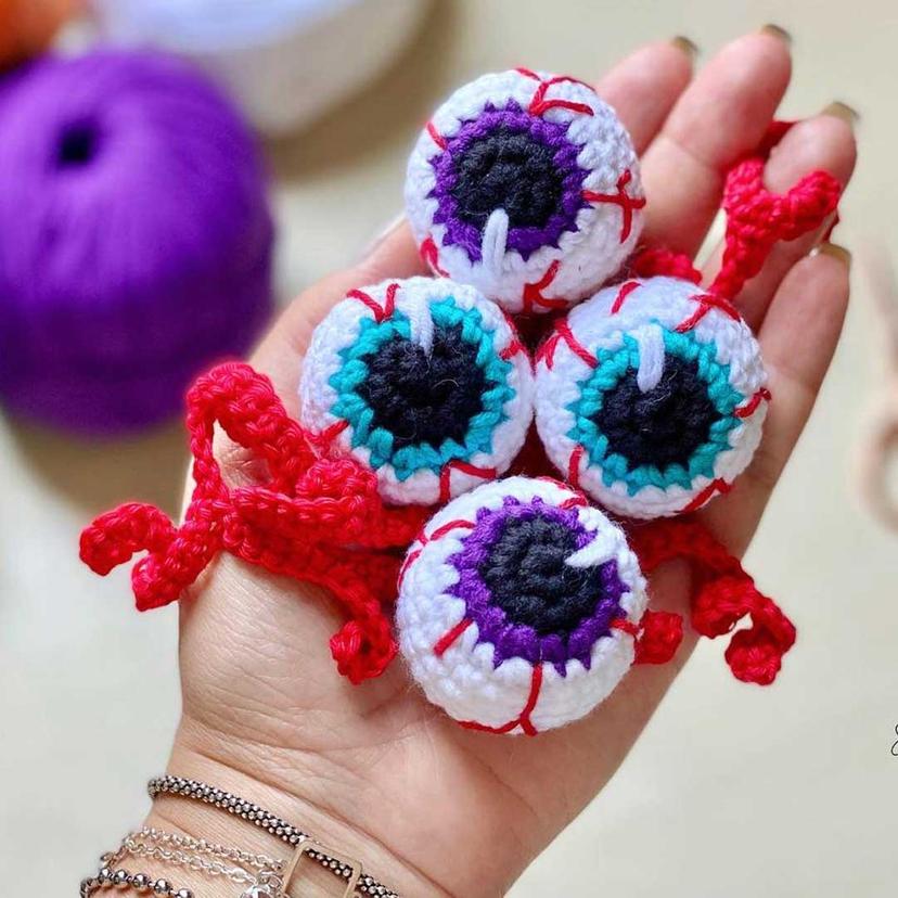 Personagem de Halloween: Bichinhos Zumbis